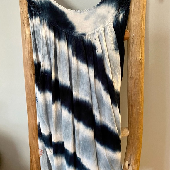 Long top - Picture 3 of 3